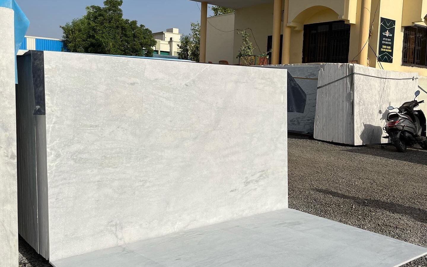 Morwad White