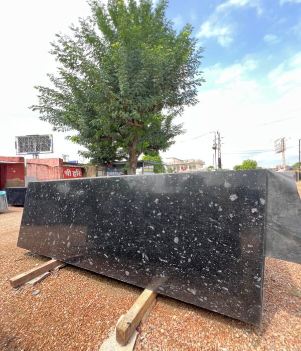 Pearl black