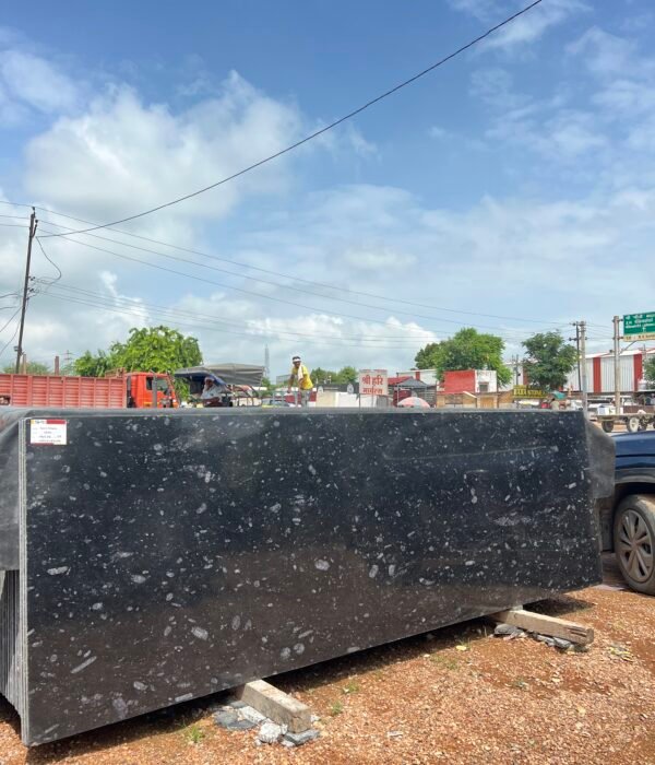 Pearl black
